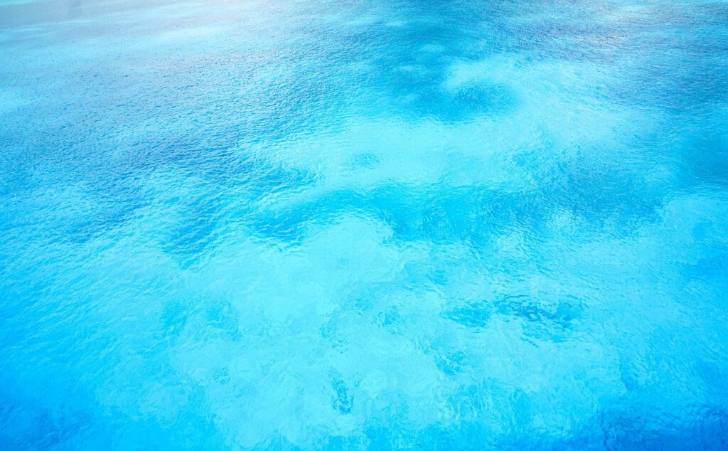 mimpi laut biru